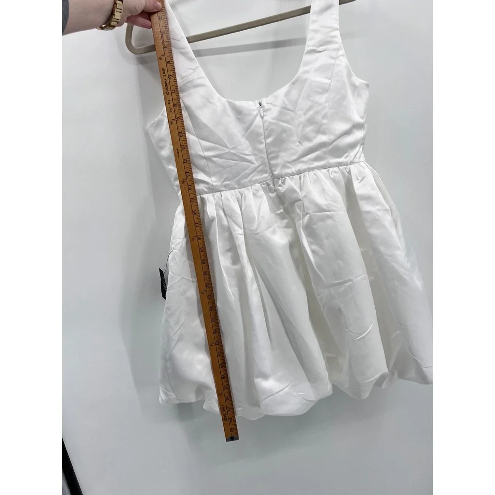 Lulus White Satin Bubble Hem Mini Dress Sleeveless Scoop Neck XL New - Picture 9 of 9
